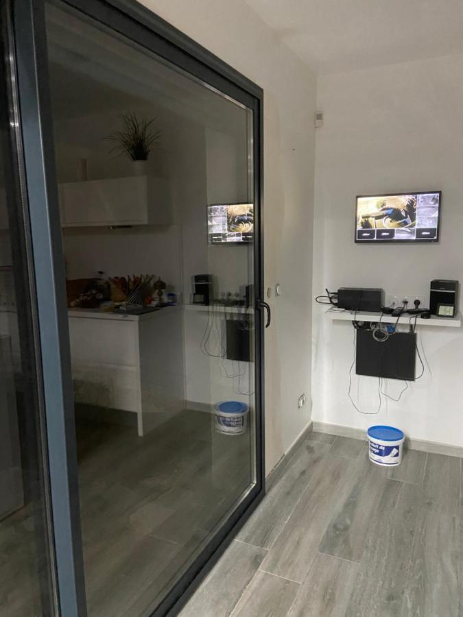Blue Diamond Room Salles-d'Aude ภายนอก รูปภาพ